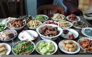 梦见吃年夜饭(梦见吃年夜饭自己没吃到) 梦见吃年夜饭(梦见吃年夜饭自己没吃到)